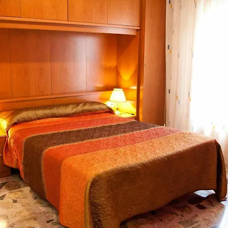 Apartamento Plaza Fernandez Heredia - 2 Munébrega